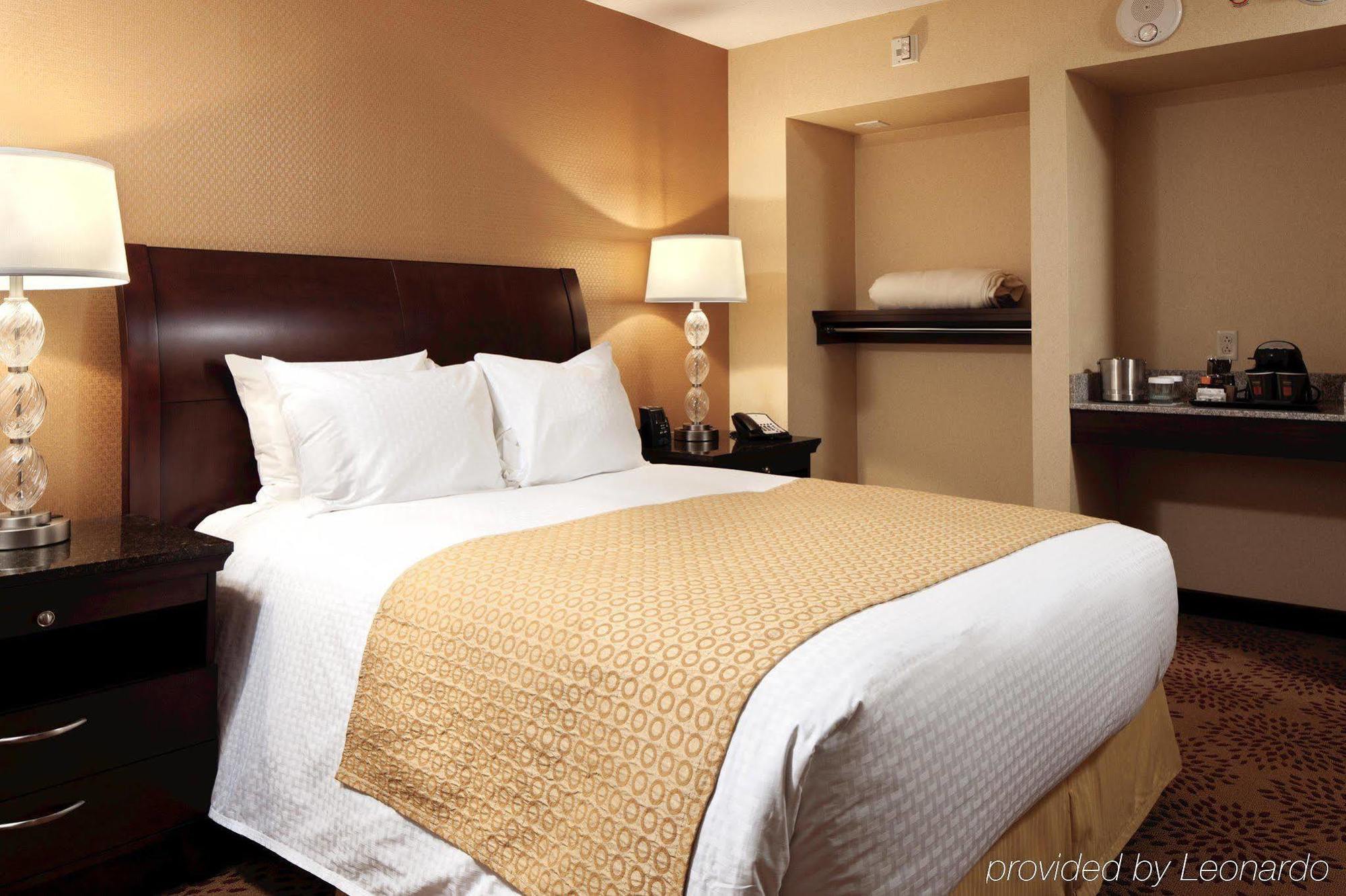 Doubletree By Hilton Pittsburgh Monroeville Convention Center Habitación foto